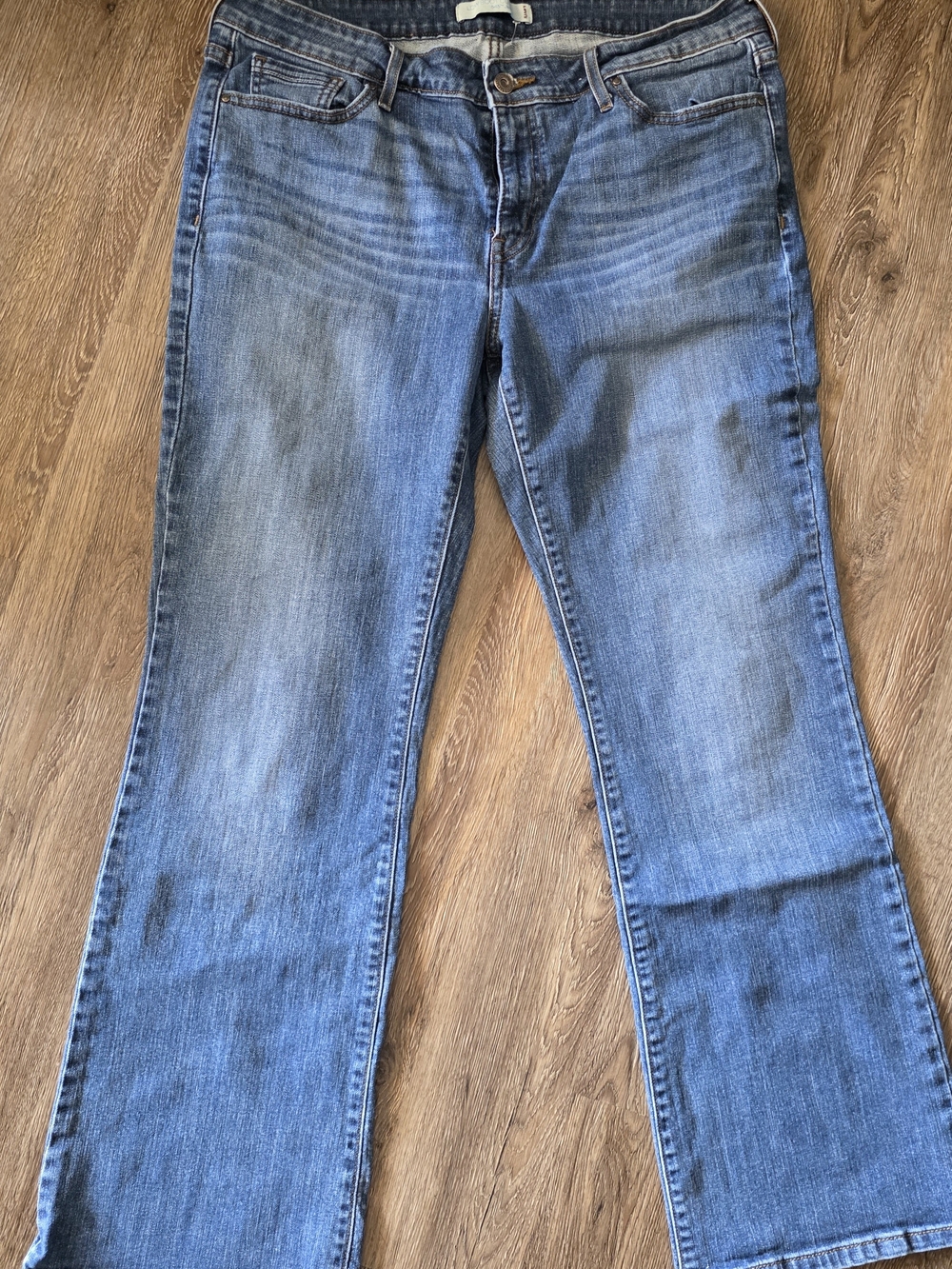 Levi's Medium Blue Wide-Leg Women's Jeans